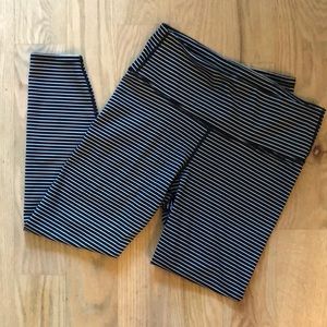 Black & White Stripe Gap Fit Leggings